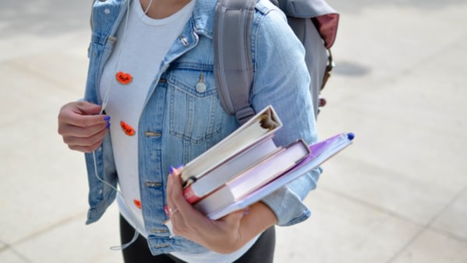 school bolsas for 11 year olds